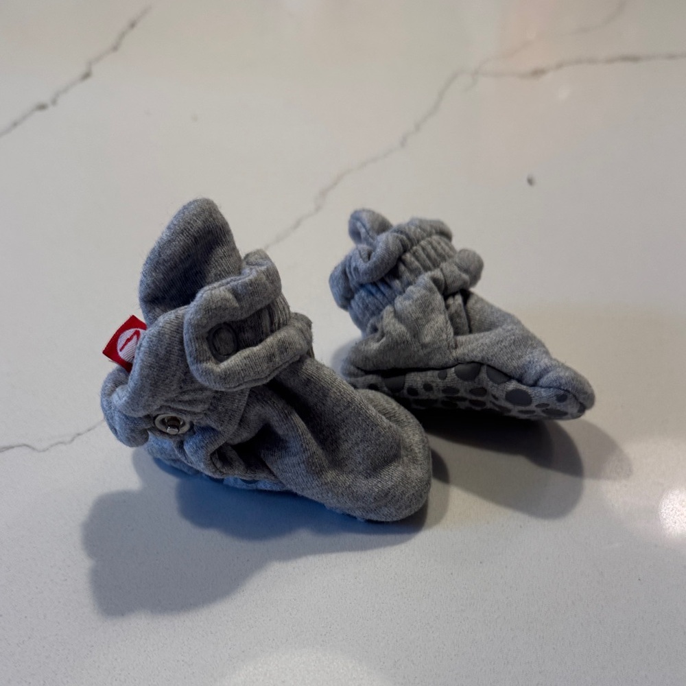 Zutano Cozy Gray Baby Slippers 3 months